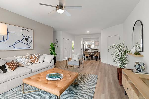$2,855 / 2 habitaciones - 1147 pies² - ¡Recibe un mes gratis! Sala de residentes, estación de envoltura de regalos, sala multimedia (23425 Southeast Black Nugget Road, Issaquah, WA)63850638935427121