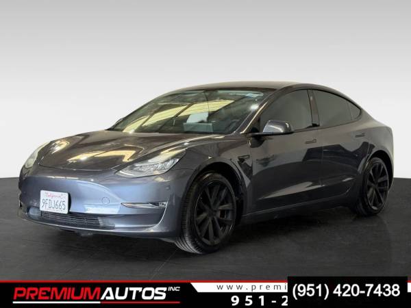2020 Tesla Model 3 standard plus 1