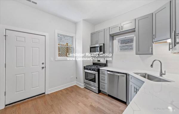 $2,500 / 2br - IN-UNIT LAUNDRY Brand NEW Units 2bd 1bth A/C ANY BREED/WEIGHT DOG-Cats (Irving Park)64041642332161120