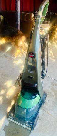 BISSELL DeepClean Professional Pet Upright carpet cleaner 1