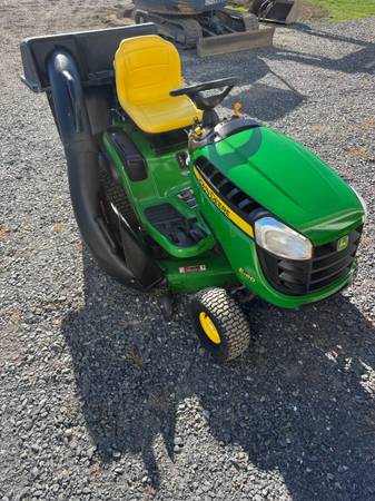 John Deere E160 w/bagger system 1