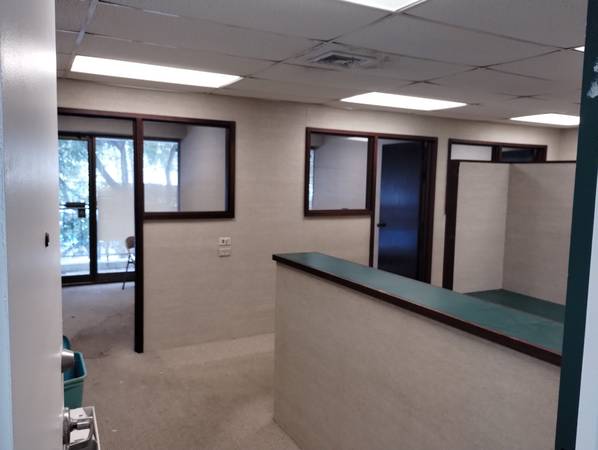 $2,300 / 640ft2 - Rarely available office space in quiet Waikiki neighborhood (Waikiki)63939659289347121