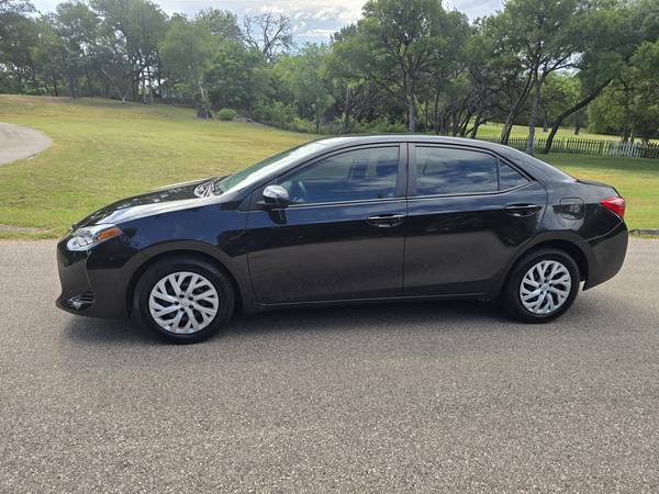 2017 Toyota Corolla LE 56 mil millas - $13,00063439526218881123
