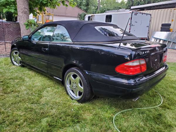 (2) MERCEDES BENZ 2001 - $2500 (Meridian)63469903348225124