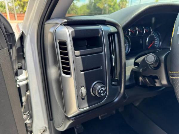 2015 Chevrolet Silverado 1500 - Photo 10