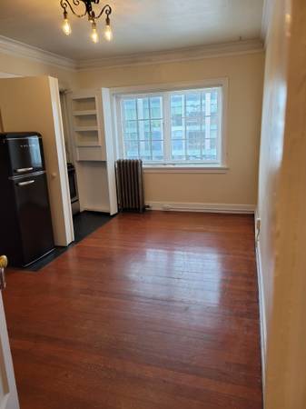 Move In Special!!! Studio Downtown Portland, Great Location!!!!!! 1