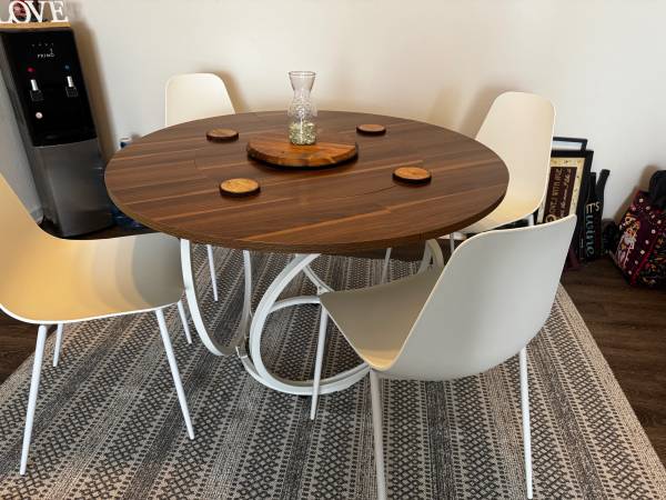 Unique dining table 1