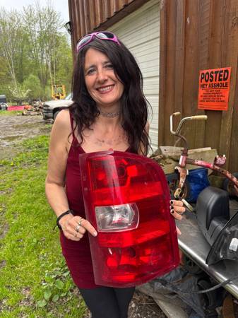 Chevy 2008 Silverado 1500 Taillight 1