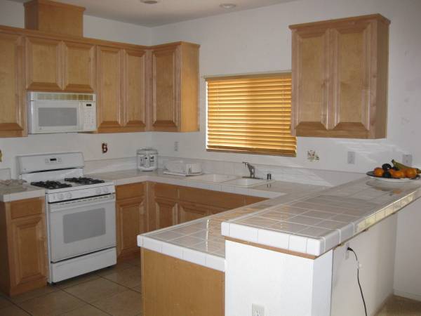 $850 Furnished Room in Great Area (fairfield / vacaville)63847329149569122