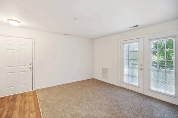 $1,559 / 3br - 1274ft2 - Great move-in special! Don't wait. This 3 Bed, 2 bath will go fast! (Richmond)64027111656833124