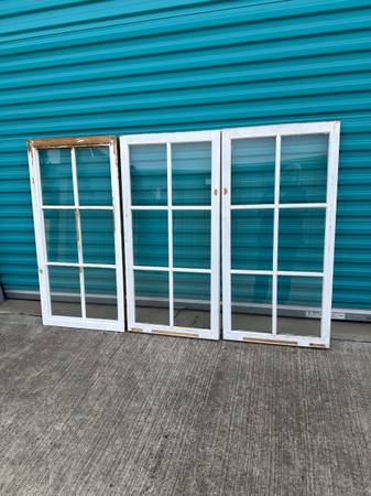 3 Wooden pane windows 1