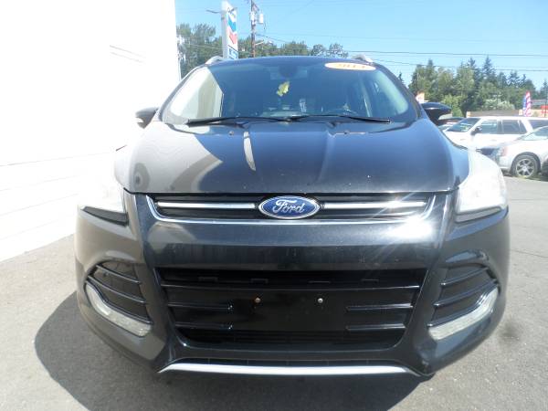 4WD* 2014  FORD  ESCAPE - Titanium* AUTOMATIC,4 CYLINDER) - $6,590 (EVERETT)63470612978433121