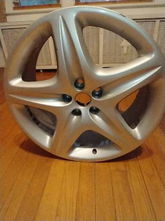 Jaguar Rim - 19" X 8.5" 1