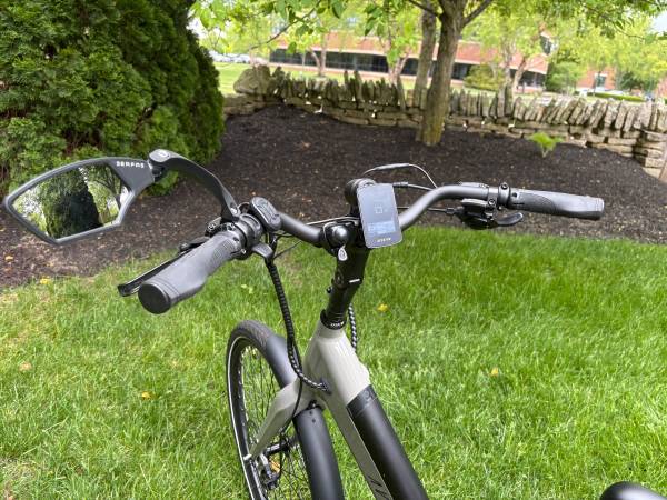 Aventon Pace 300 1