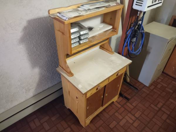 desk 1