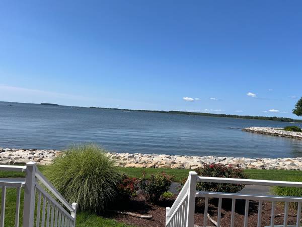 $775,000 / 3 dormitorios - 1470 pies² - $775,000 adosado con vistas al agua en Oyster Cove, con ático de 3 dormitorios y 3,5 baños (Grasonville)