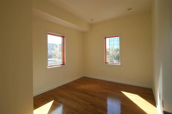 $2,900 / 2br - 2 Beech Street (Cambridge)63699488483969121