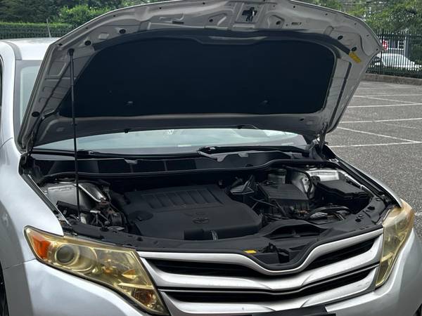 Toyota Venza 2013 - $8,500 (New Rochelle)63654708837377122