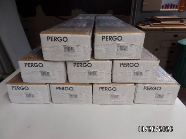 new Pergo laminated flooring 10mm waterproof 180 sq ft 1