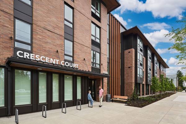 $1,616 / 2br - 696ft2 - On-Site Management, 2B/1B, Situated in Portland! (11560 SE Division St, Portland, OR)63831682513795120
