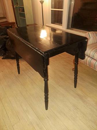 Vintage Drop Leaf Table 1