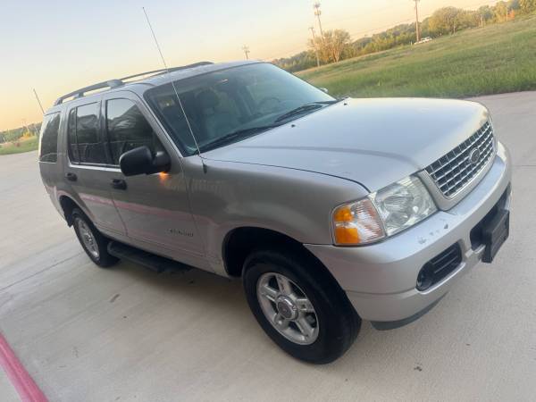 2004 Ford Explorer XLT - 96,000 millas - $4,999 (Fort Worth)63488649310465122