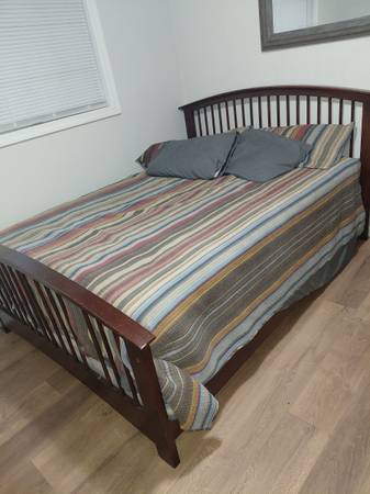 Qween bed frame 1