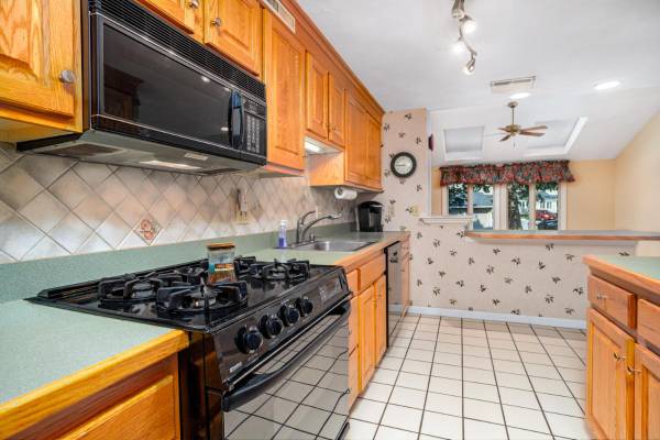 $459,900 / 2br - 1498ft2 - Vida en estilo de resort- Village at Brackett Hill- Cambio de precio (Haverhill MA)63817539911043124