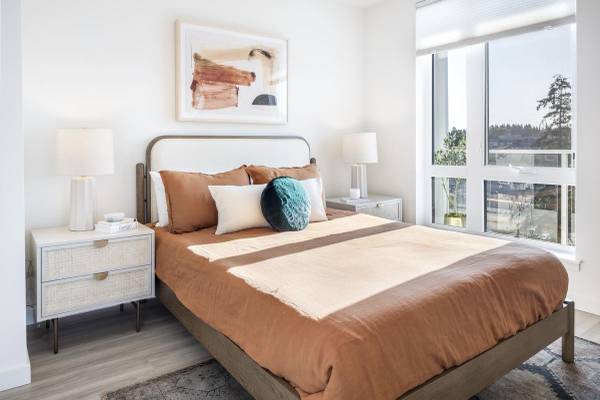 $2,257 / 1br - 632ft2 - Stunning, Affordable 1 BR /1 BA  with Wood-Style Flooring (Downtown Bellevue)63934420243202124