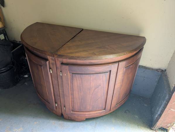 2 Piece Solid Wood  Dos Gallos custom oak wood demilune cabinet features a uniqu 1