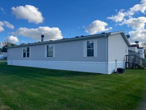 $50,000 / 3br - 1792ft2 - Spacious 3bed/2 bath at The Meadows MHC -313 Sleeper (Charlotte)64196984308098122