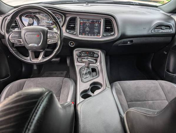 2020 Dodge Challenger R/T Scat Pack 2dr Coupe - $24,000 (Stone Mountain)63621215322115124