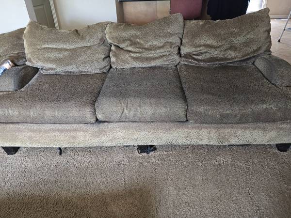 Free couch 1