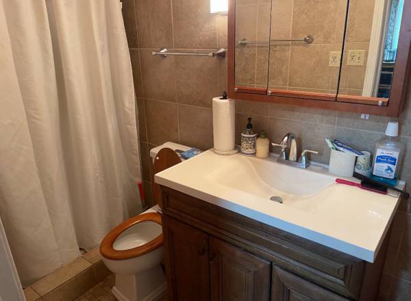 $245,000 / 4br - 1916ft2 - Single Family Home in Evergreen Park (Evergreen Park)63960014407938124