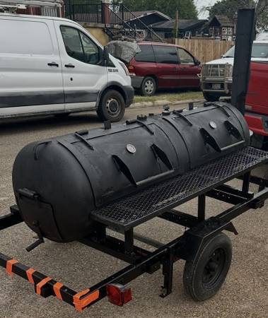 BBQ pit 1
