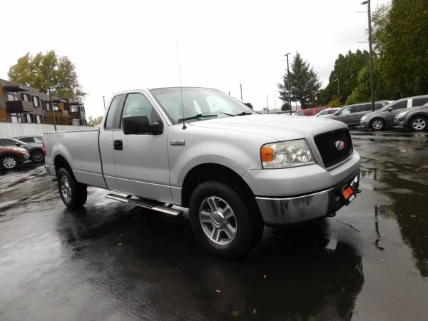 2006 Ford F150 Regular Cab 4x4 4WD F-150 XLT Pickup 2D 8 Ft Truck 1