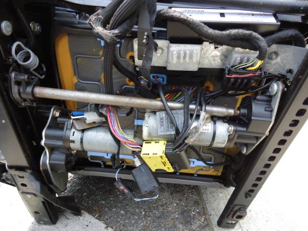 BMW E46 front seats 1