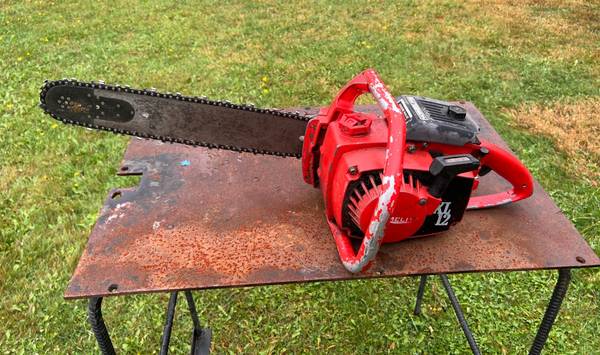 WE want your Older Chainsaw!! Dead or AlivE 1