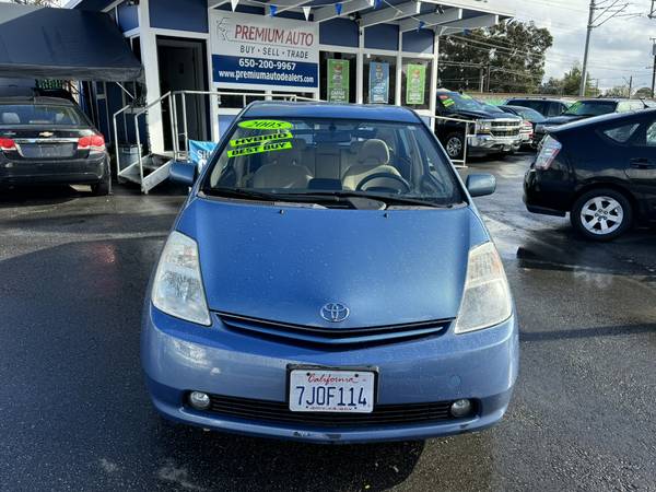 2005 TOYOTA PRIUS HYBRID. CLEAN TITLE, PASS SMOG, COMMUTER! RUNS GREAT - $5,499 (san mateo)63624172796163120
