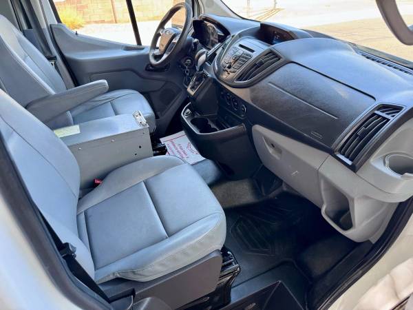 2018 Ford Transit 250 Van - Photo 12
