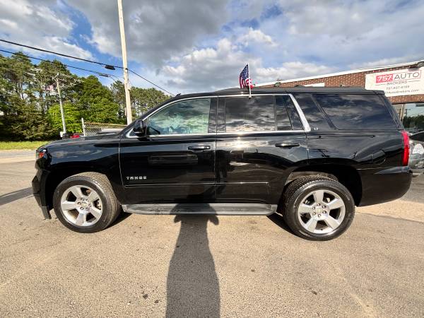 2017 Chevrolet Tahoe LT - $17,99563621685941249121