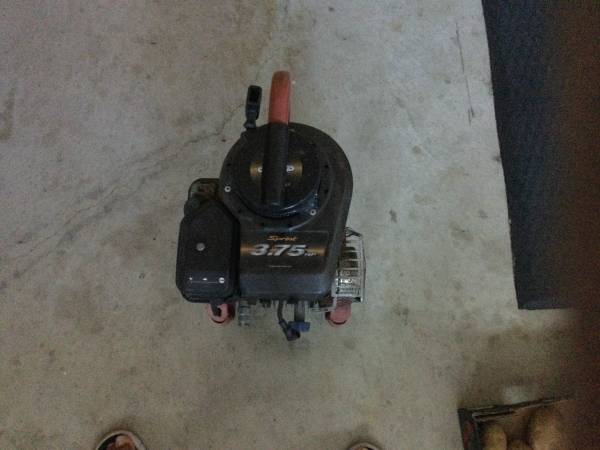 3.5 Brigs Stratton Engine 1