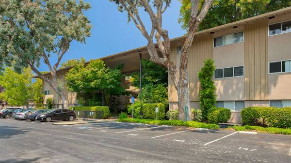 $4,365 / 2br - 1050ft2 - Online Payments Available, Recycling, Views (palo alto)63824144816513123