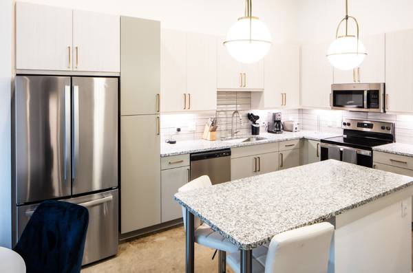 A New Boutique Apt in North Dallas/Addison**8 WEEKS FREE** 1