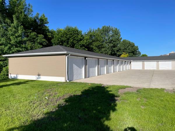 In Fargo, 2/bd 2/ba, Controlled Entry 1
