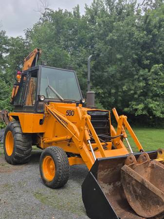 580C Backhoe 1