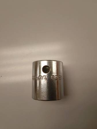 Snap - on penta socket 1