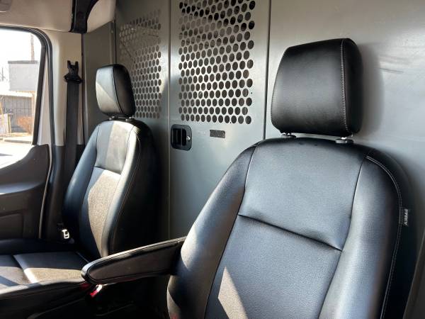 2020 Ford Transit Mid Roof - Photo 12