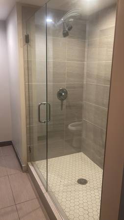 $250 / 100ft2 - 🏢 Espacio para Fitness / Belleza / Minoristas – River North, Chicago | Unidad #3D (Chicago)63959878439043124
