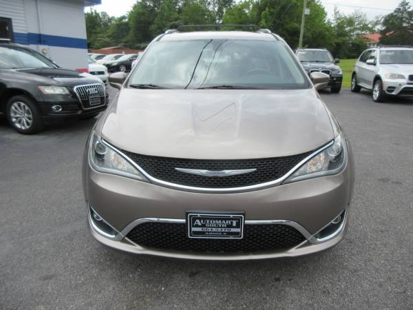 2017 Chrysler Pacifica Touring - $7,980 (Alabaster, Al)63622089035011121